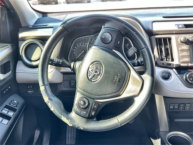 Thumbnail: 2014 Toyota RAV4 - 8