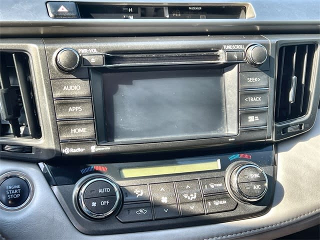 Thumbnail: 2014 Toyota RAV4 - 12