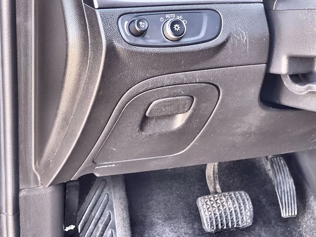Thumbnail: 2018 Buick Encore - 29
