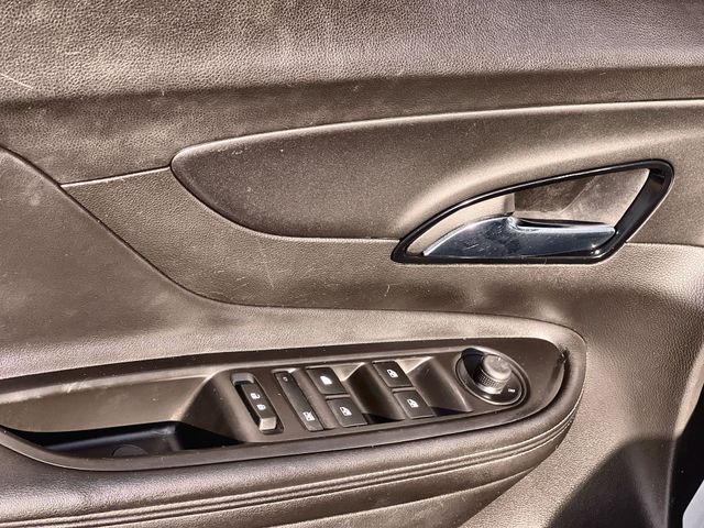 Thumbnail: 2018 Buick Encore - 30