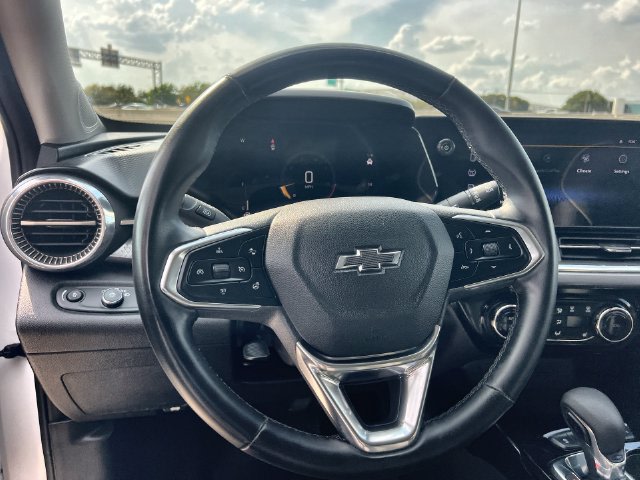 Thumbnail: 2025 Chevrolet Trax - 14