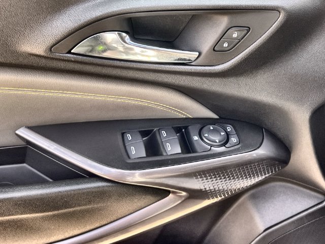 Thumbnail: 2025 Chevrolet Trax - 30