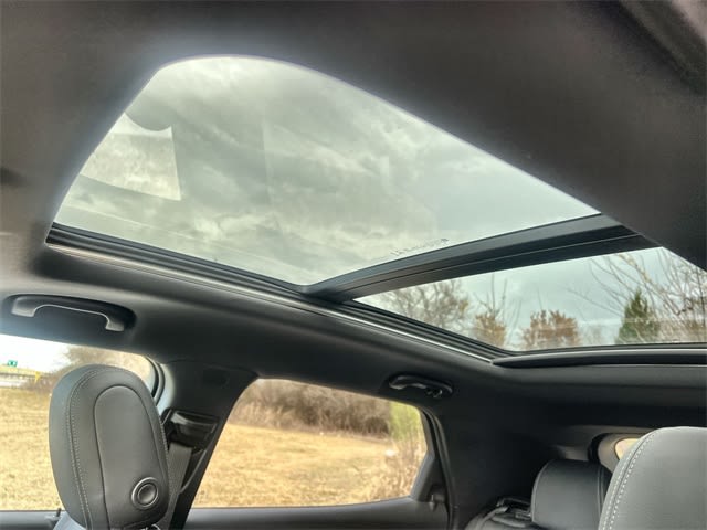 Thumbnail: 2023 Chevrolet TrailBlazer - 32