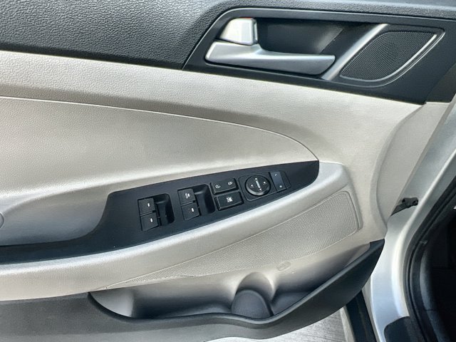 Thumbnail: 2017 Hyundai Tucson - 29