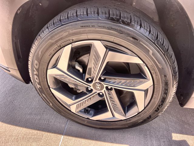 Thumbnail: 2022 Hyundai Tucson - 8