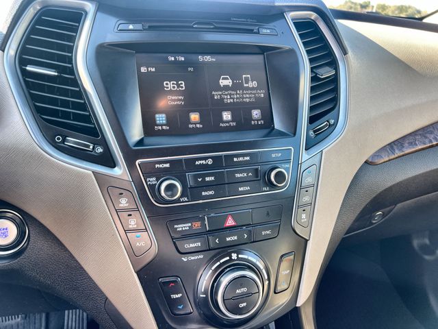 Thumbnail: 2017 Hyundai Santa Fe - 14