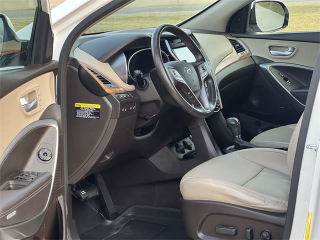 Thumbnail: 2016 Hyundai Santa Fe - 2