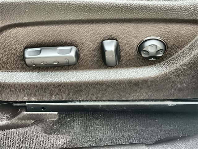 Thumbnail: 2016 Hyundai Santa Fe - 31