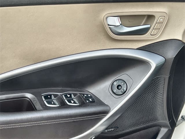 Thumbnail: 2016 Hyundai Santa Fe - 30