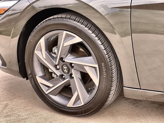 Thumbnail: 2025 Hyundai Elantra - 8