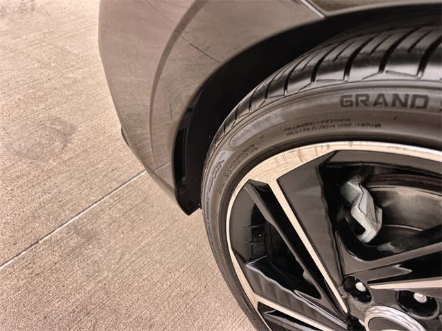 Thumbnail: 2023 Hyundai Elantra - 23