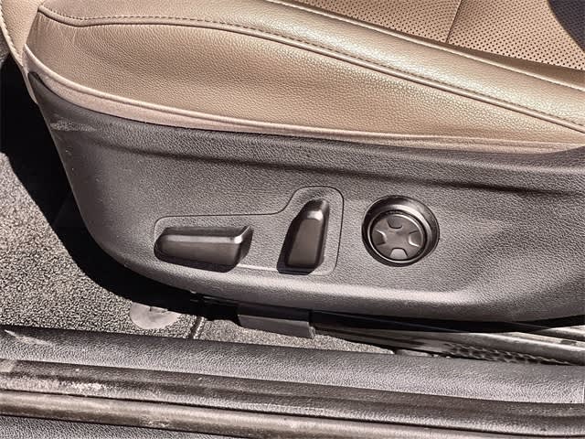 Thumbnail: 2019 Kia Stinger - 31