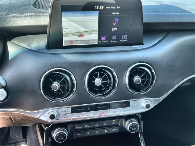 Thumbnail: 2019 Kia Stinger - 15