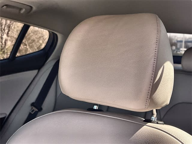 Thumbnail: 2019 Kia Stinger - 25