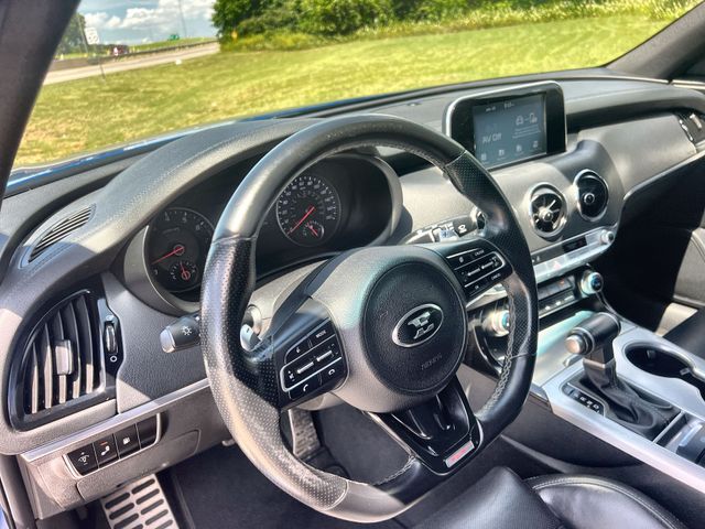 Thumbnail: 2020 Kia Stinger - 2