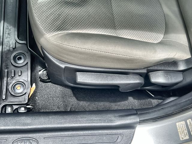 Thumbnail: 2013 Kia Forte - 29