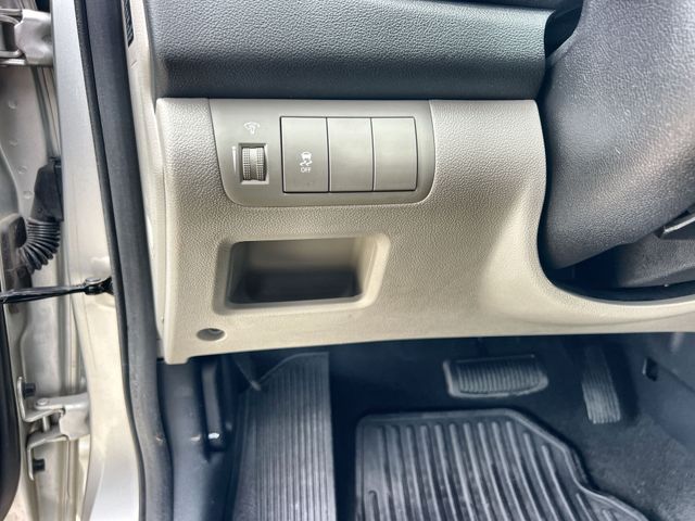 Thumbnail: 2013 Kia Forte - 27