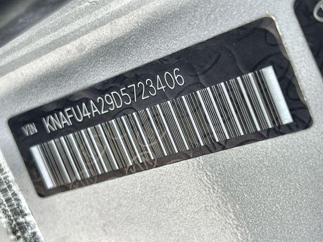Thumbnail: 2013 Kia Forte - 18