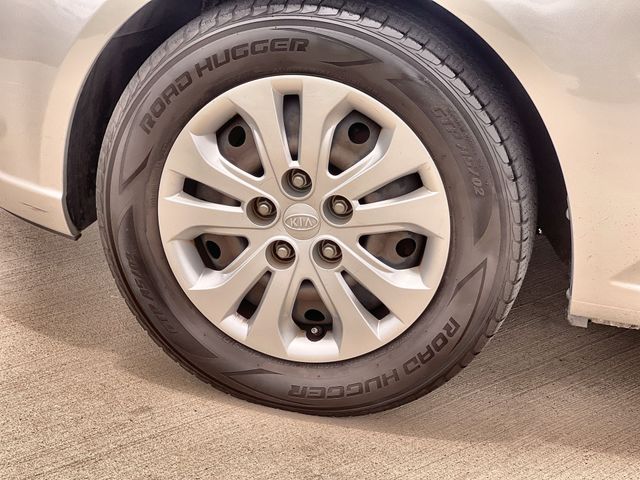 Thumbnail: 2013 Kia Forte - 8