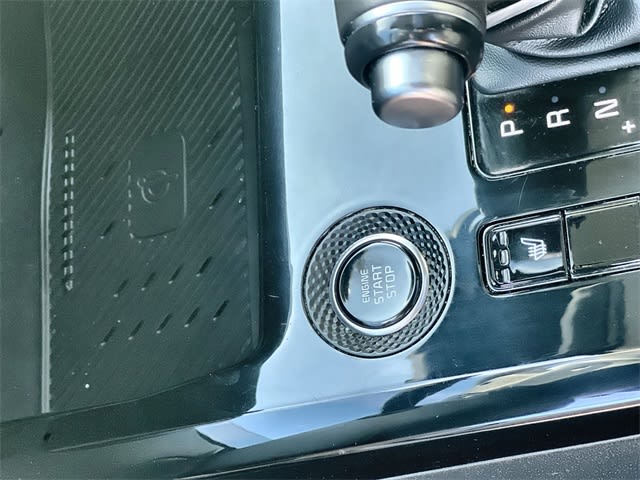 Thumbnail: 2023 Kia Niro - 28