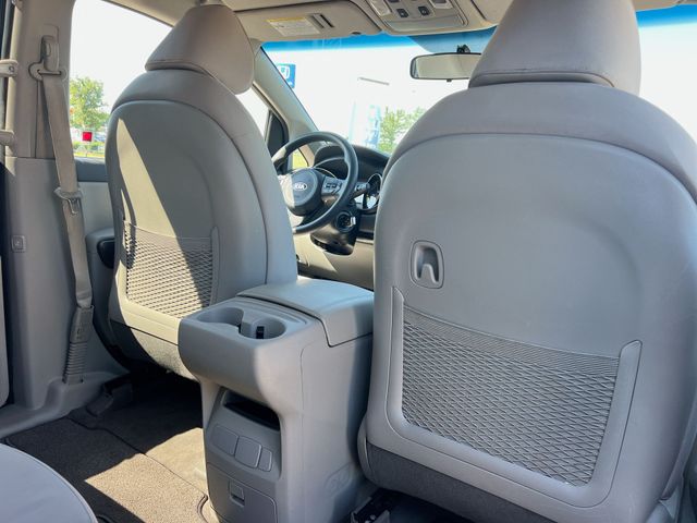 Thumbnail: 2016 Kia Sedona - 22