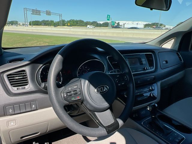 Thumbnail: 2016 Kia Sedona - 2