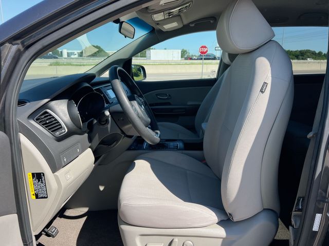 Thumbnail: 2016 Kia Sedona - 12