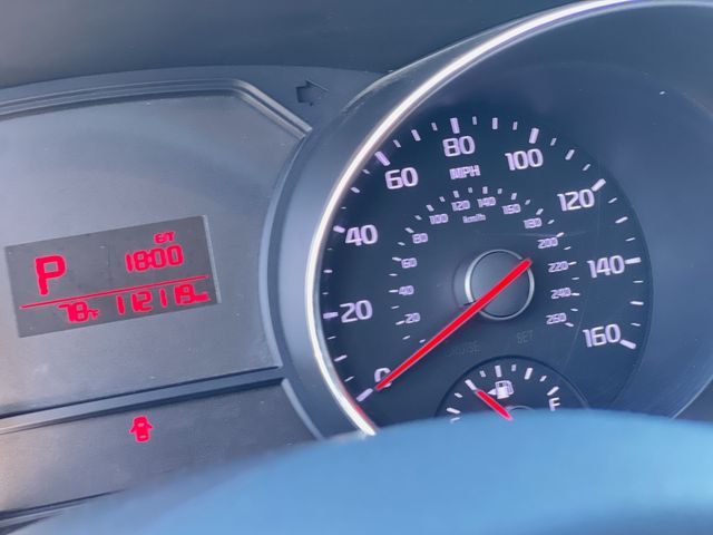 Thumbnail: 2016 Kia Sedona - 16