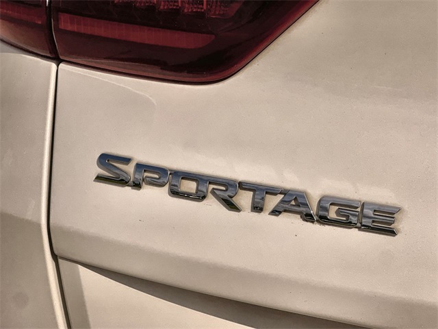 Thumbnail: 2021 Kia Sportage - 6