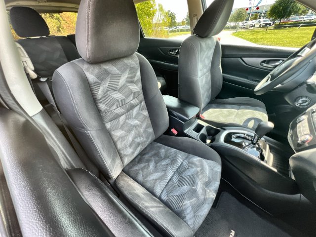 Thumbnail: 2016 Nissan Rogue - 20