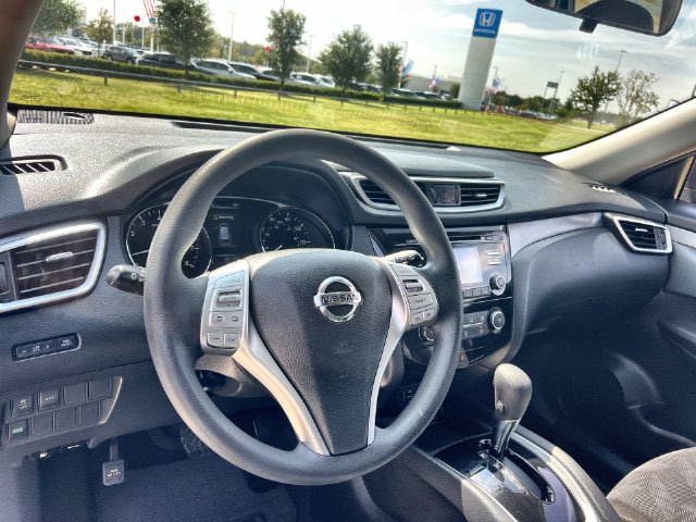 Thumbnail: 2016 Nissan Rogue - 2