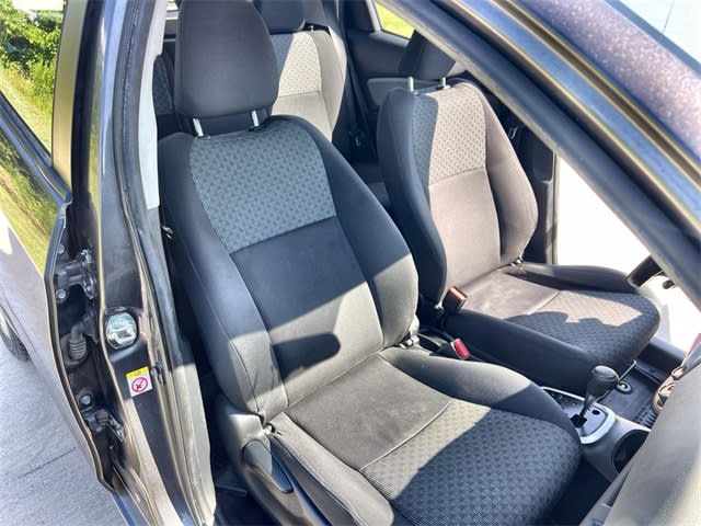 2016 Toyota Yaris LE 12