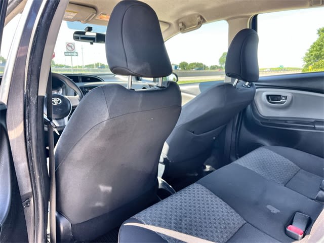 2016 Toyota Yaris LE 20