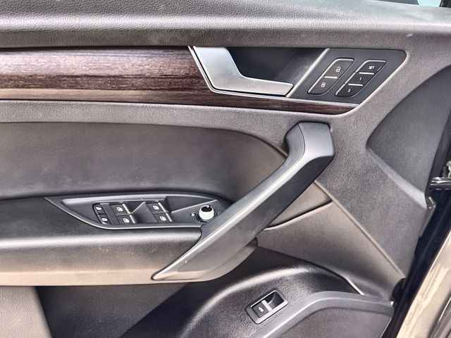 Thumbnail: 2022 Audi Q5 - 30