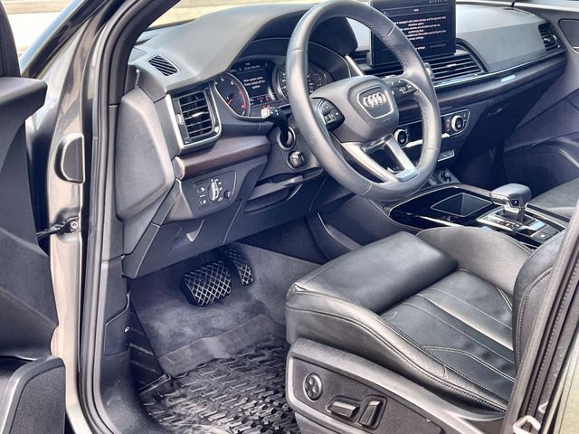 Thumbnail: 2022 Audi Q5 - 11