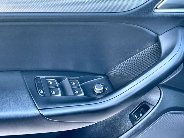 Thumbnail: 2018 Audi Q3 - 30