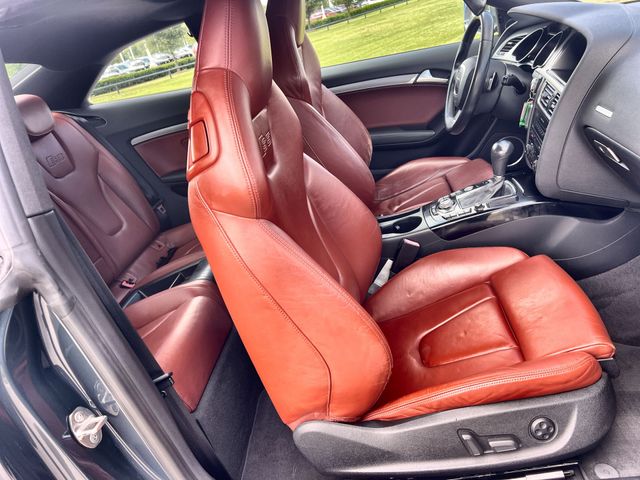 Thumbnail: 2009 Audi S5 - 21