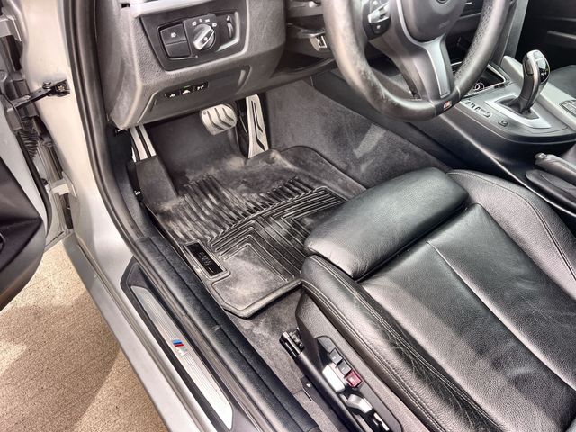 Thumbnail: 2018 BMW 3 Series - 15