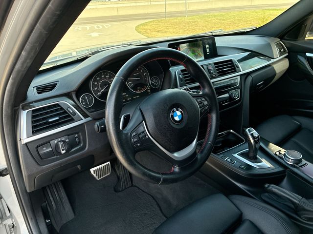 Thumbnail: 2016 BMW 3 Series - 10
