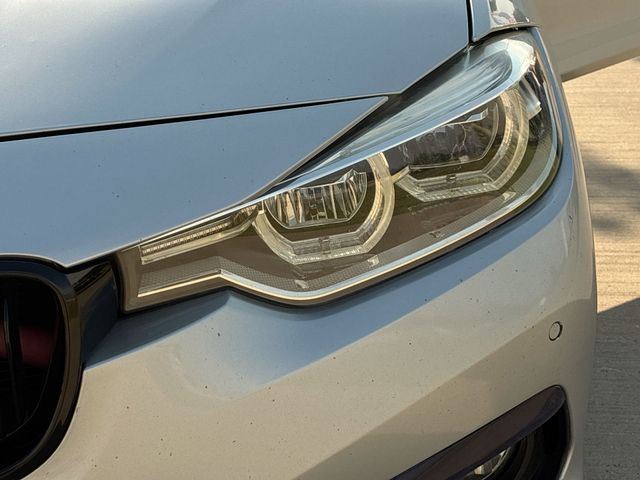 Thumbnail: 2016 BMW 3 Series - 23