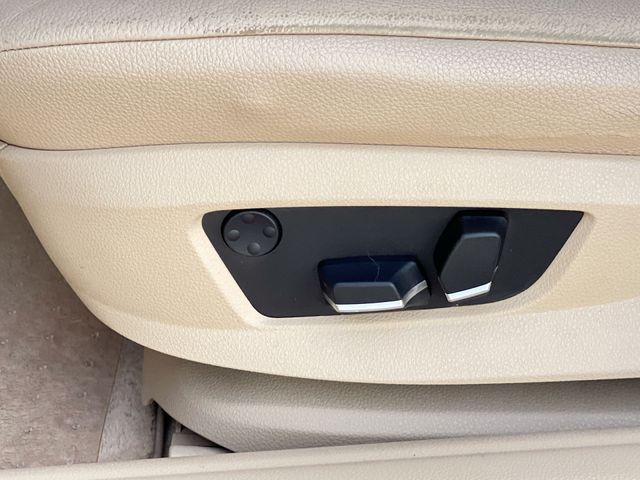 Thumbnail: 2013 BMW 5 Series - 30