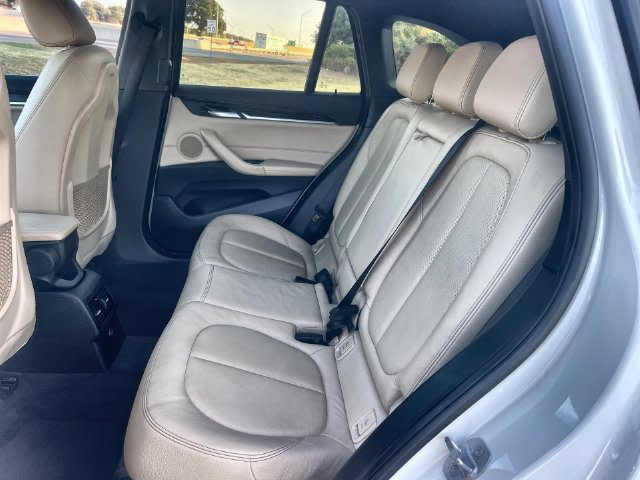 Thumbnail: 2016 BMW X1 - 12