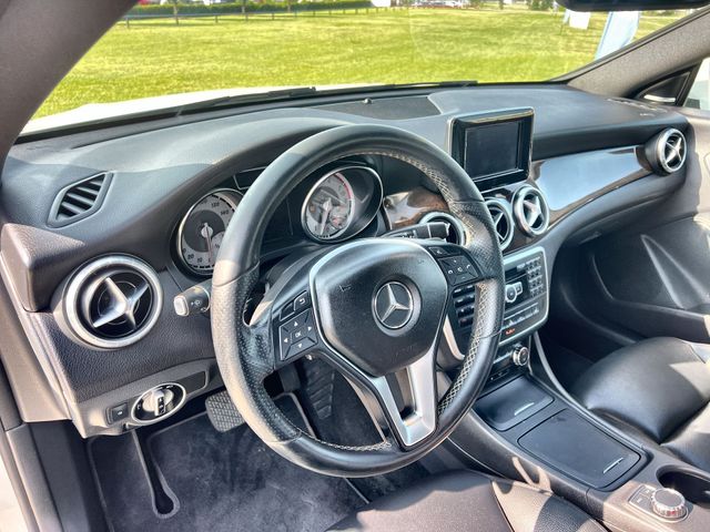 Thumbnail: 2014 Mercedes-Benz CLA - 2