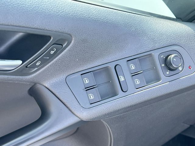 Thumbnail: 2016 Volkswagen Tiguan - 29