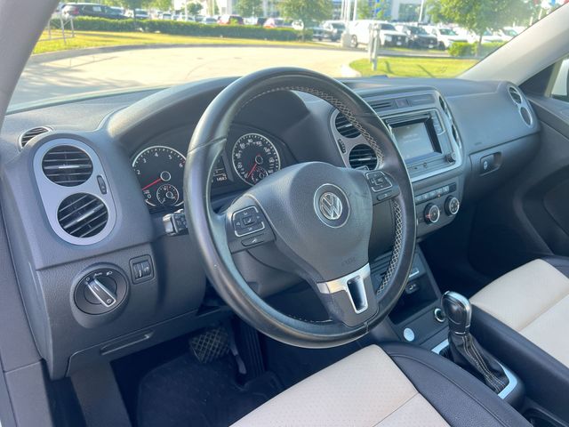 Thumbnail: 2016 Volkswagen Tiguan - 2