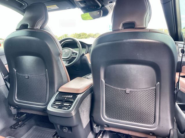Thumbnail: 2021 Volvo XC60 - 20