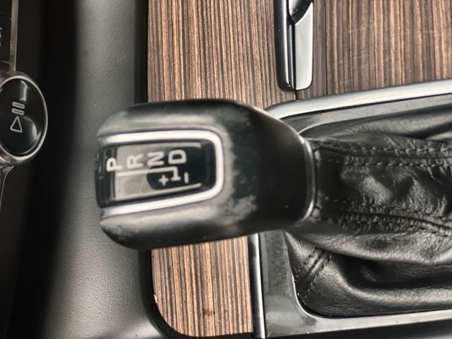Thumbnail: 2021 Volvo XC60 - 21