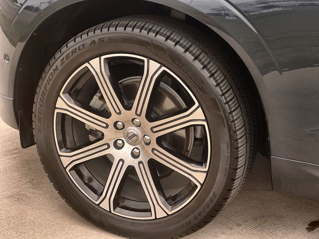 Thumbnail: 2021 Volvo XC60 - 8