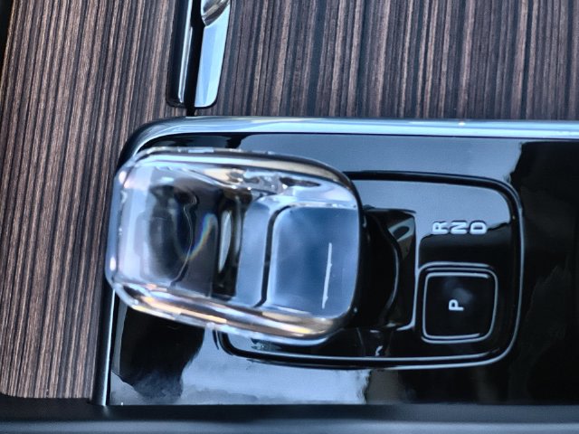 Thumbnail: 2024 Volvo XC60 - 21