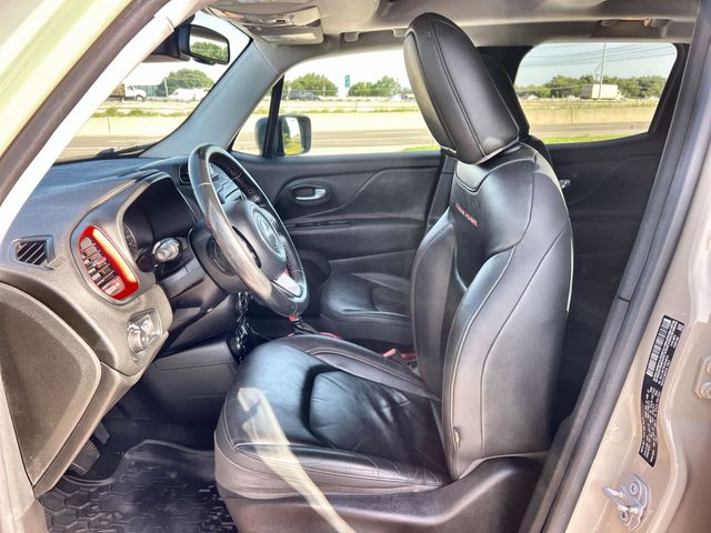 Thumbnail: 2016 Jeep Renegade - 11